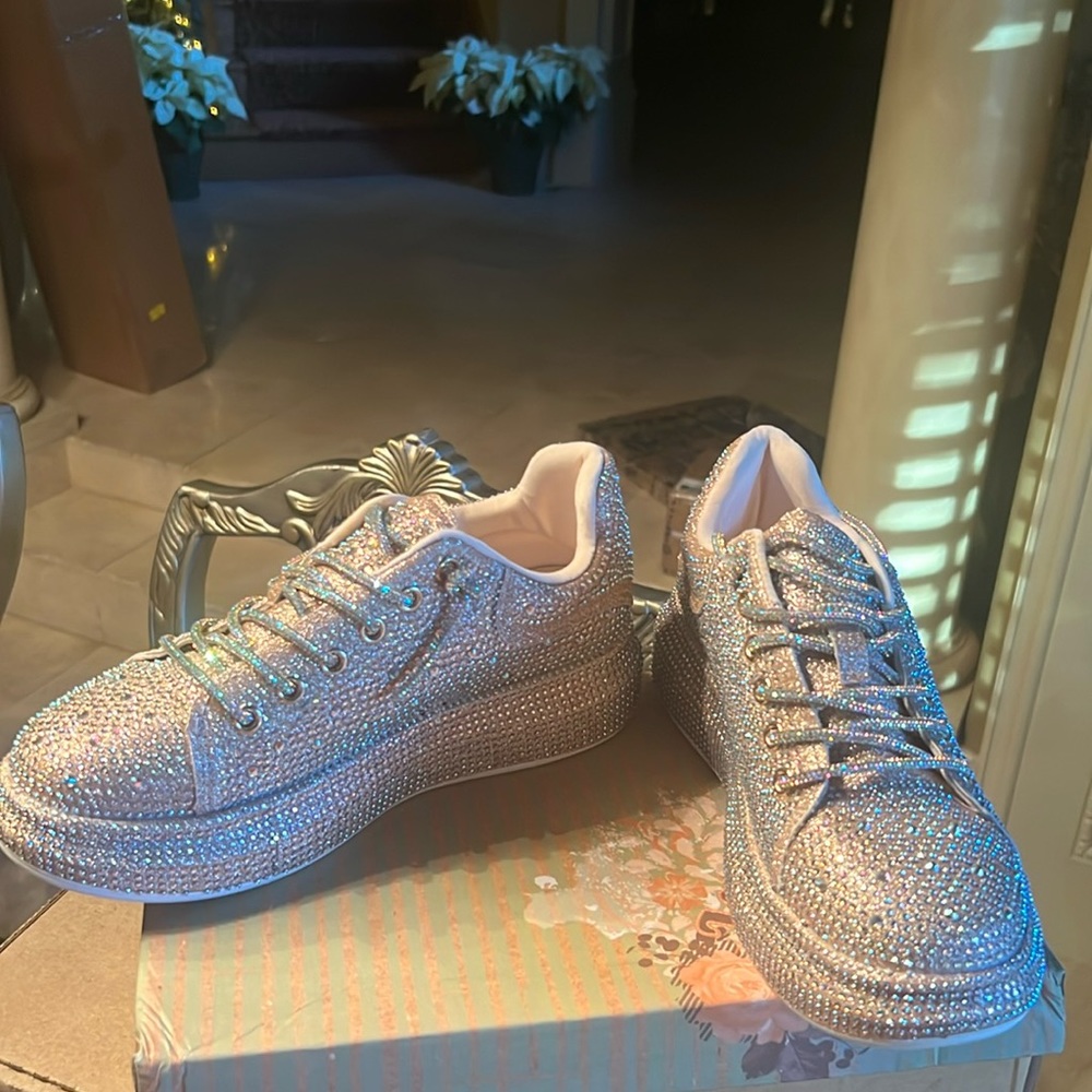 **STUNNING PINK RHINESTONE SNEAKERS**
